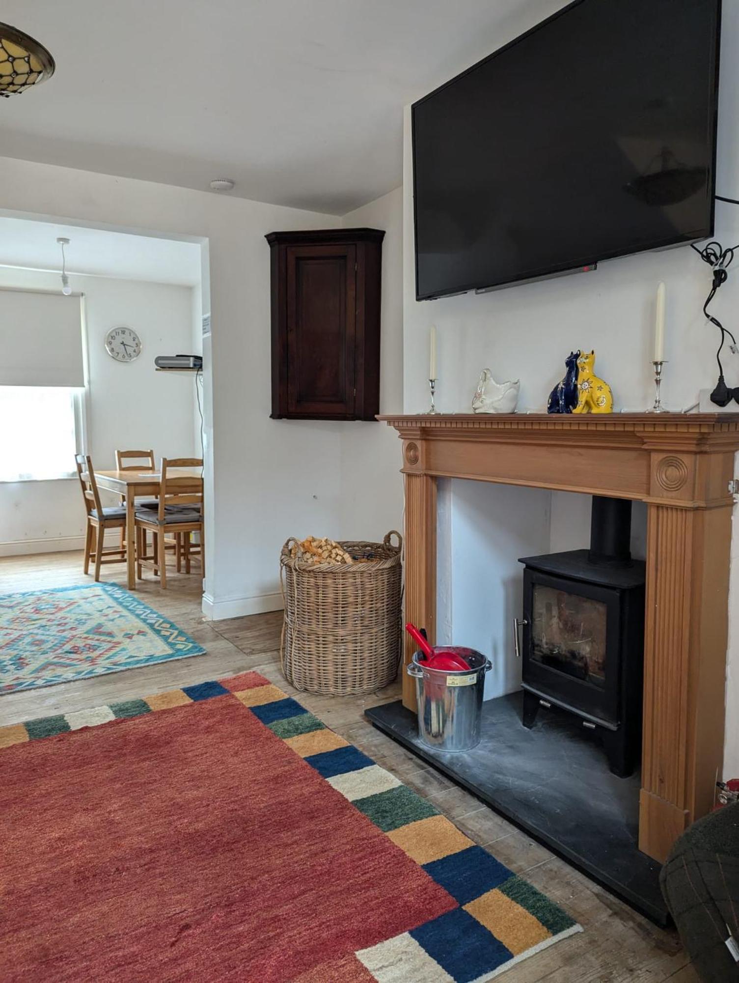 Georgian Terrace Town House In Mid Wales Βίλα Newtown  Εξωτερικό φωτογραφία